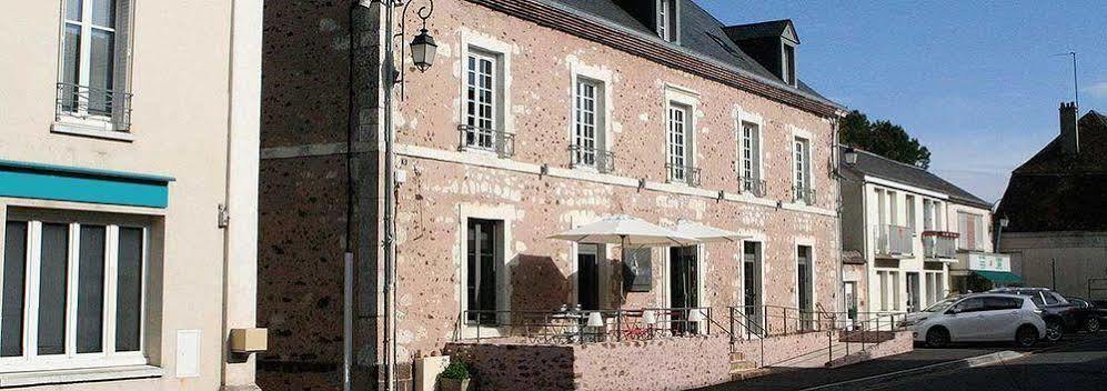 Logis - Auberge De L'Abbaye Thiron-Gardais Eksteriør bilde